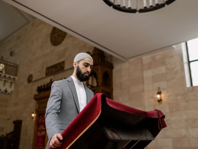 pexels-alena-darmel-8164581